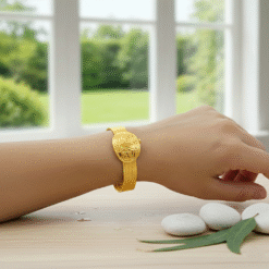 Beş Sıra Kalem İşlemeli Hasır Bileklik ve Küpe -altın kaplama