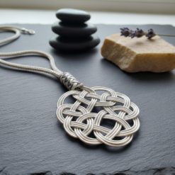 Siyah Beyaz Surgu Kolye 99915