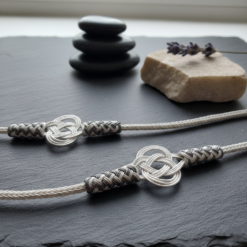 Siyah Beyaz Surgu Kolye 99916 1